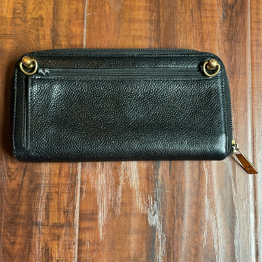 Chanel CC Caviar Zip Around Wallet in Black . Vintage and Pre Loved Condition - Picture 2 of 15